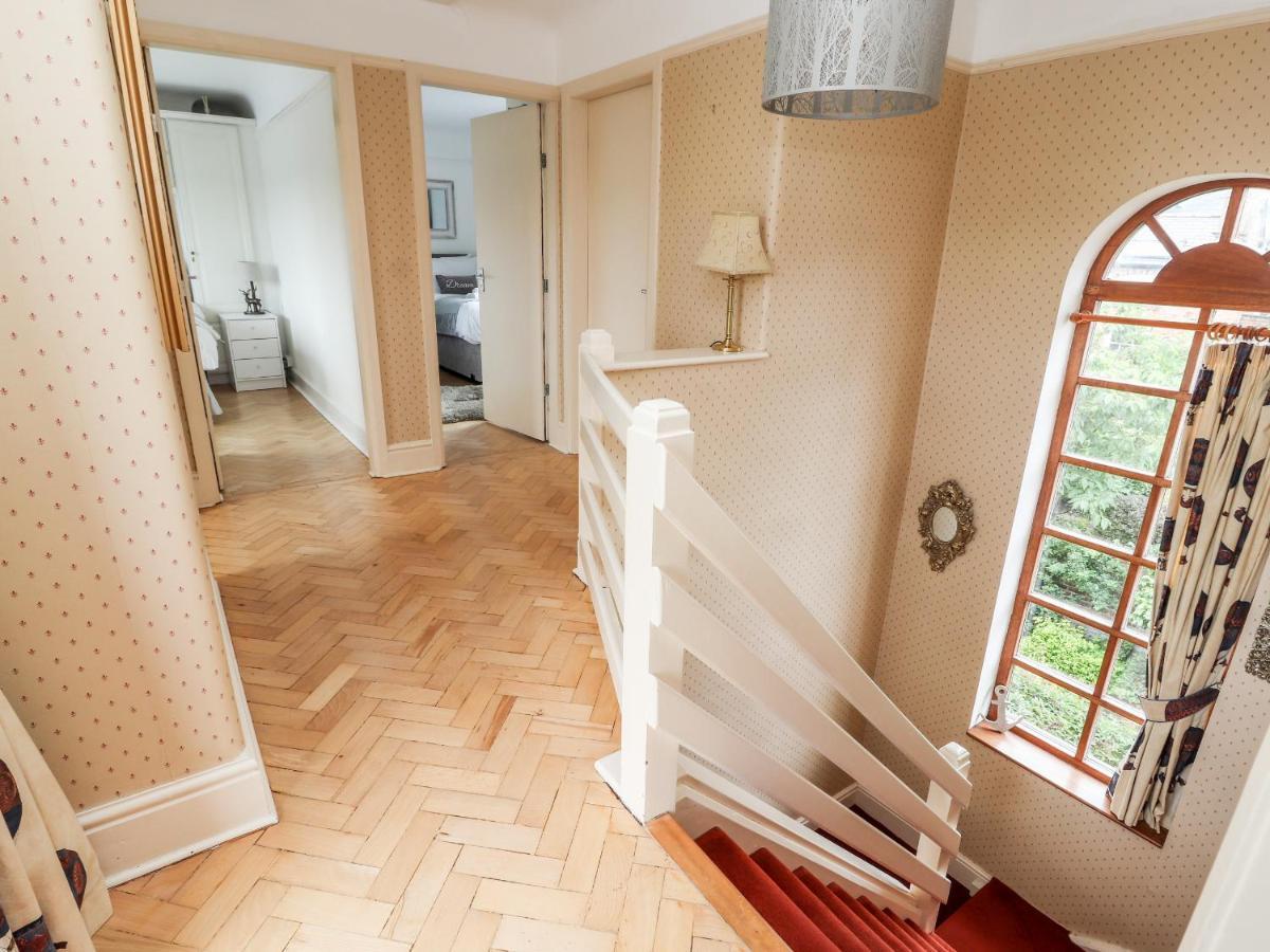 Dee Heights Penthouse Apartment Chester