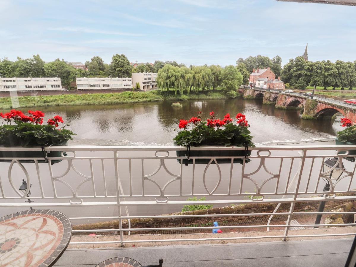 Dee Heights Penthouse Apartment Chester
