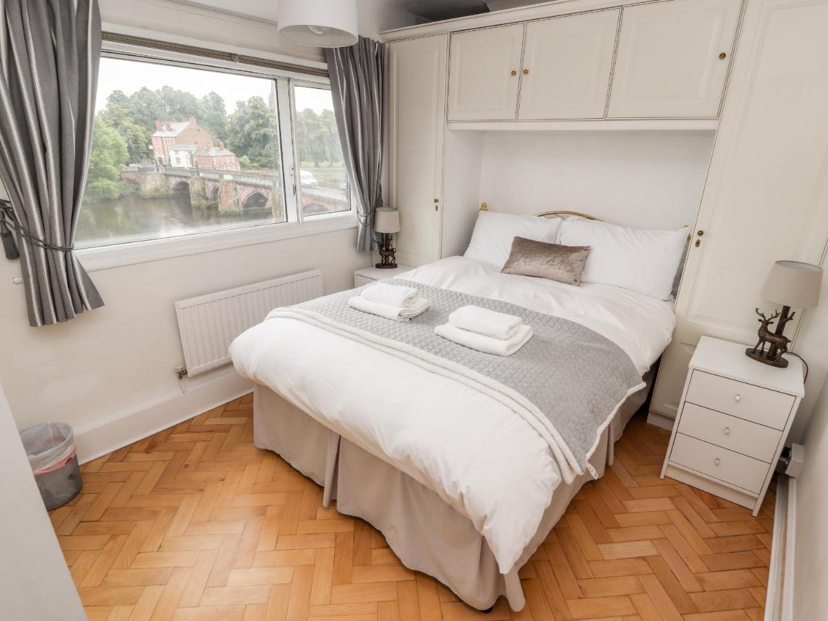 Dee Heights Penthouse Chester