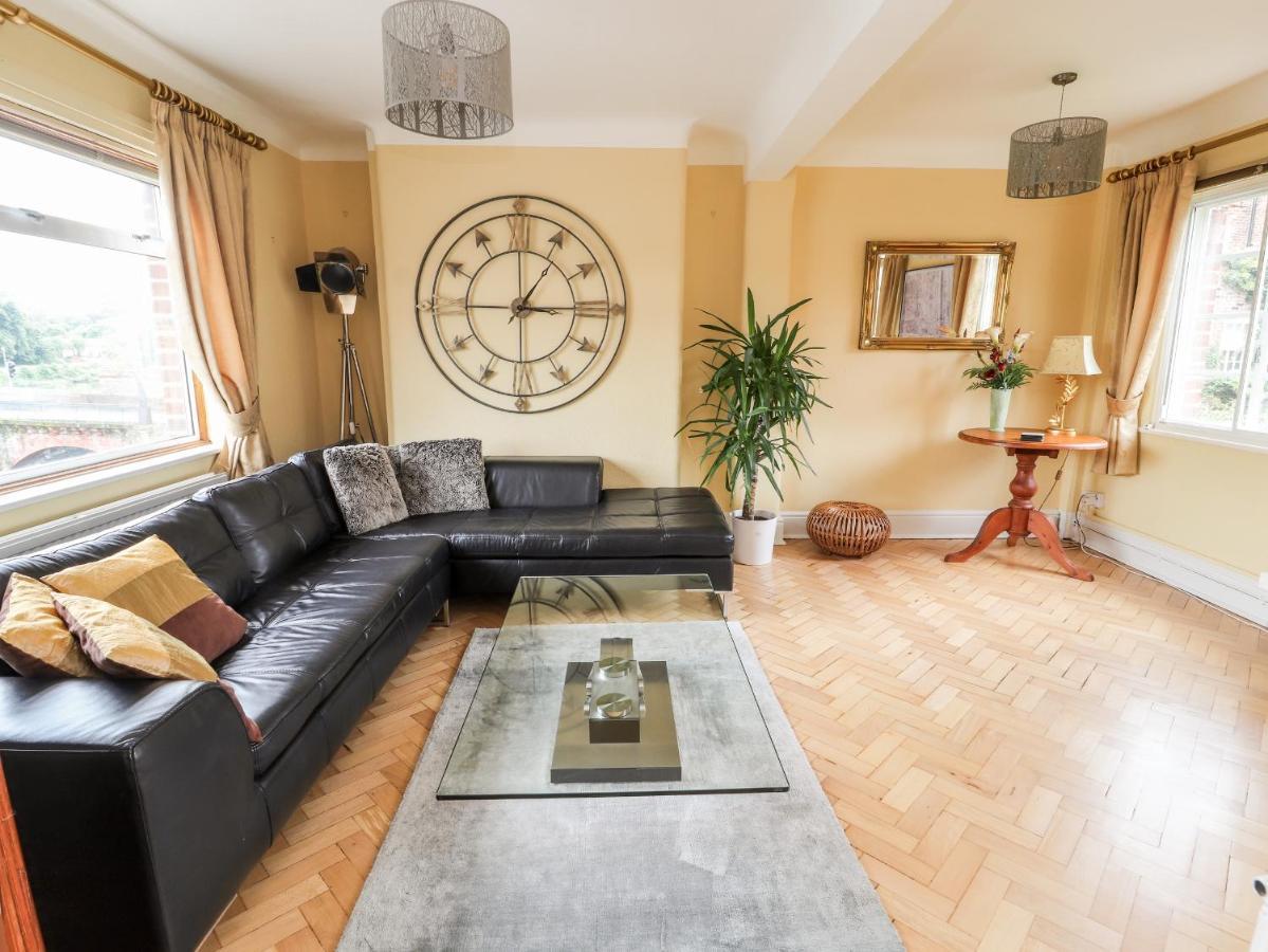 Apartment Dee Heights Penthouse Chester